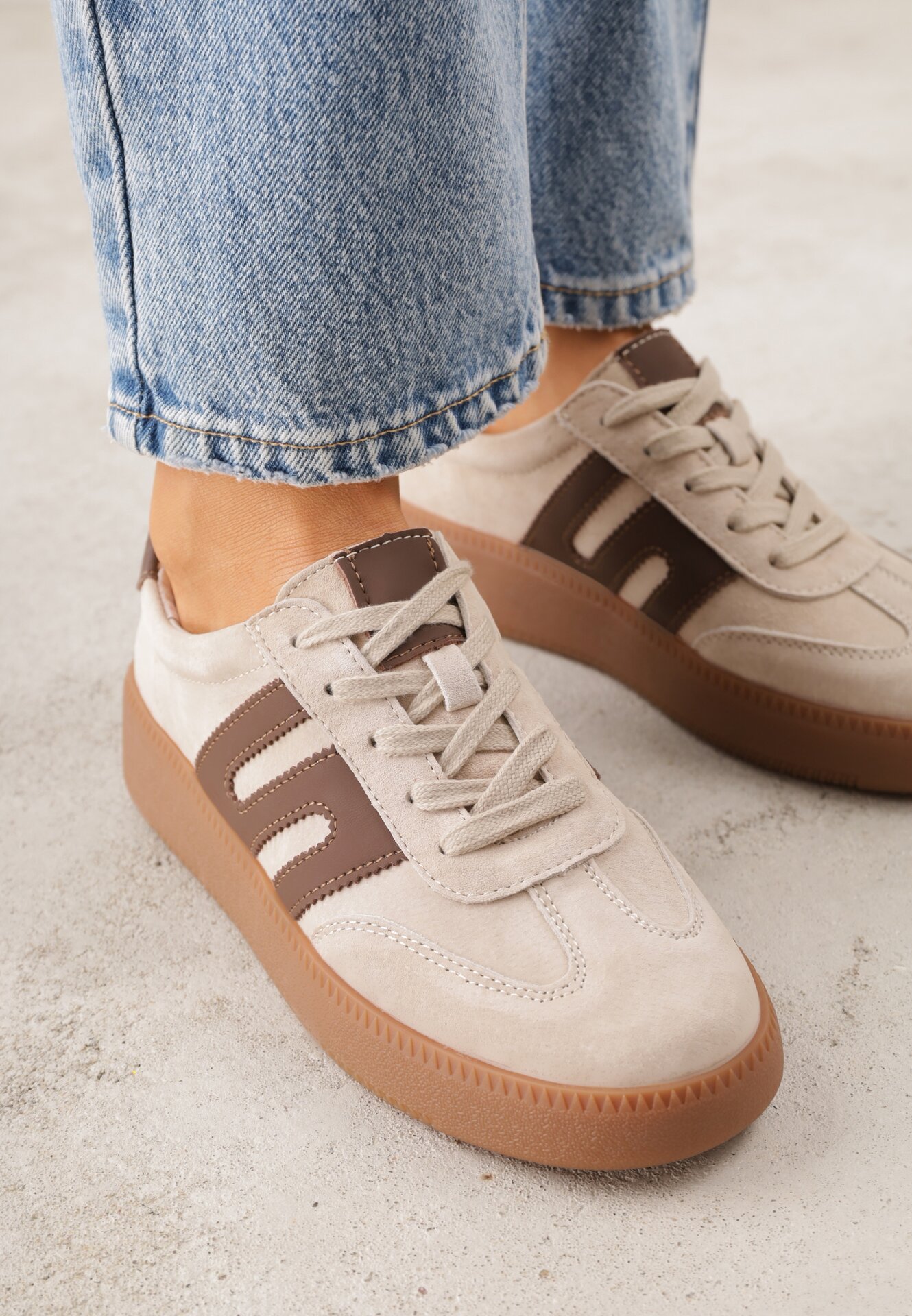 Beżowe Skórzane Sneakersy na Kauczukowej Podeszwie z Geometrycznym Motywem Shytyse