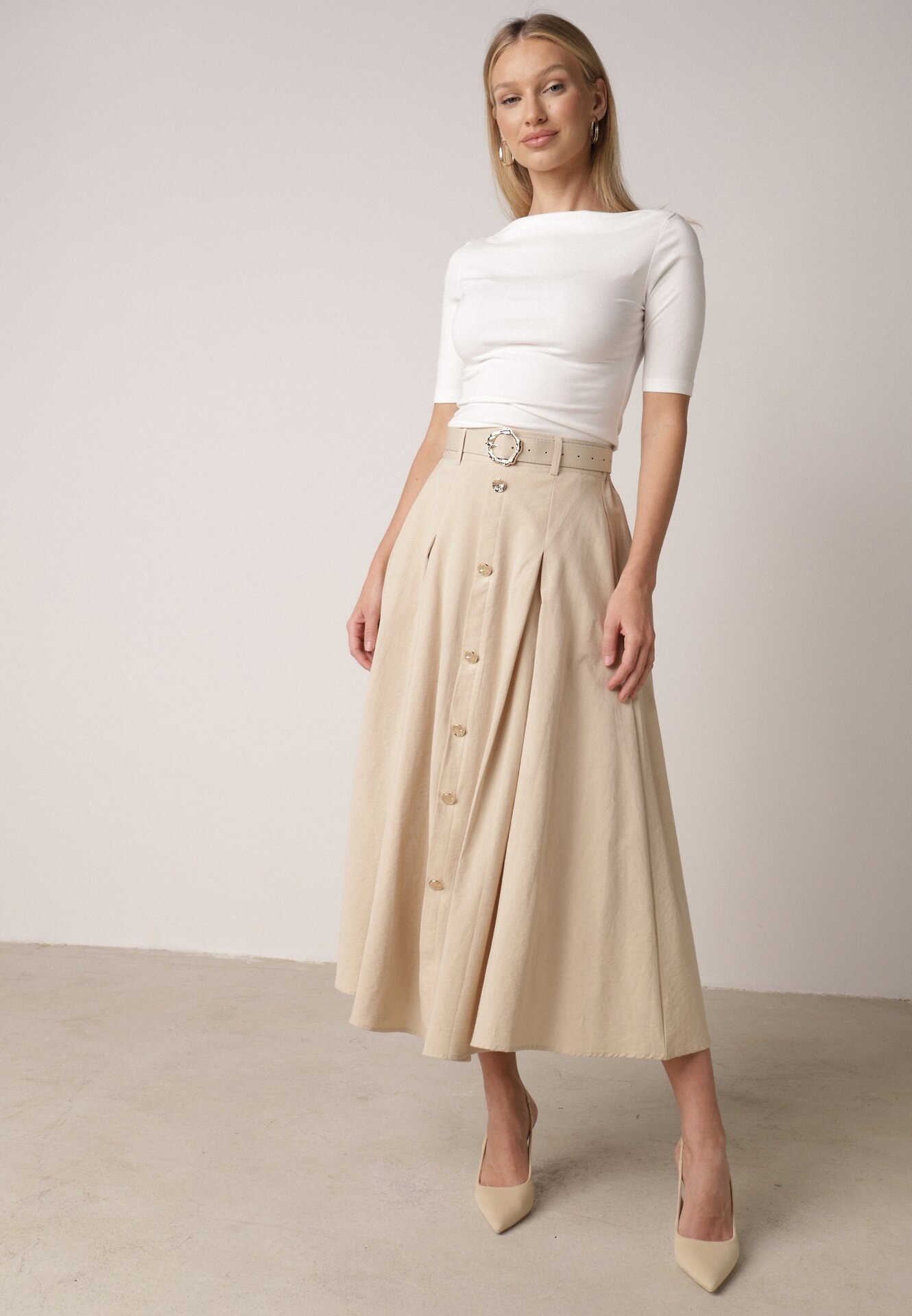 Beżowa Spódnica Rozkloszowana z Bawełną i Paskiem oraz Kieszniami Jorlea