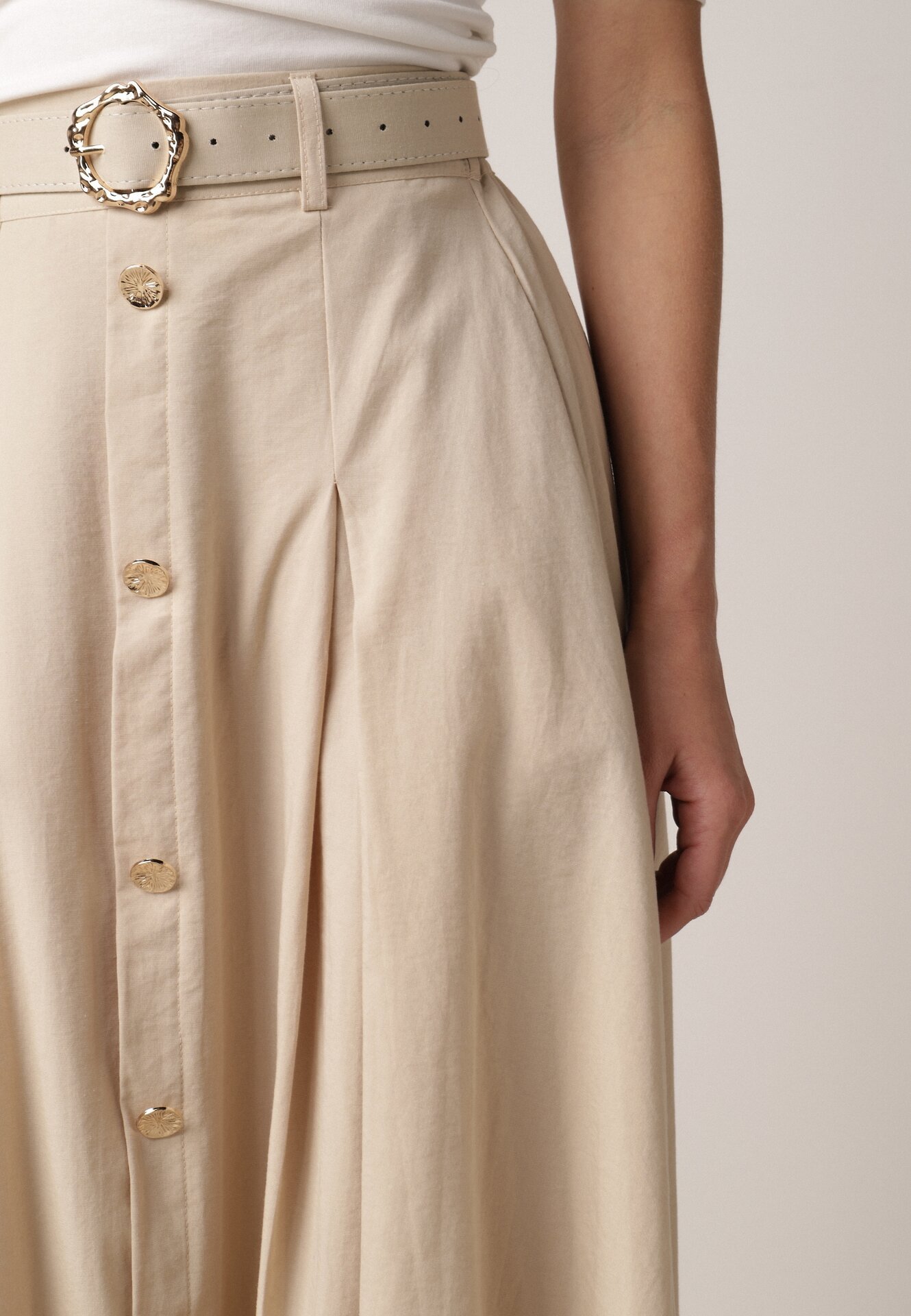 Beżowa Spódnica Rozkloszowana z Bawełną i Paskiem oraz Kieszniami Jorlea