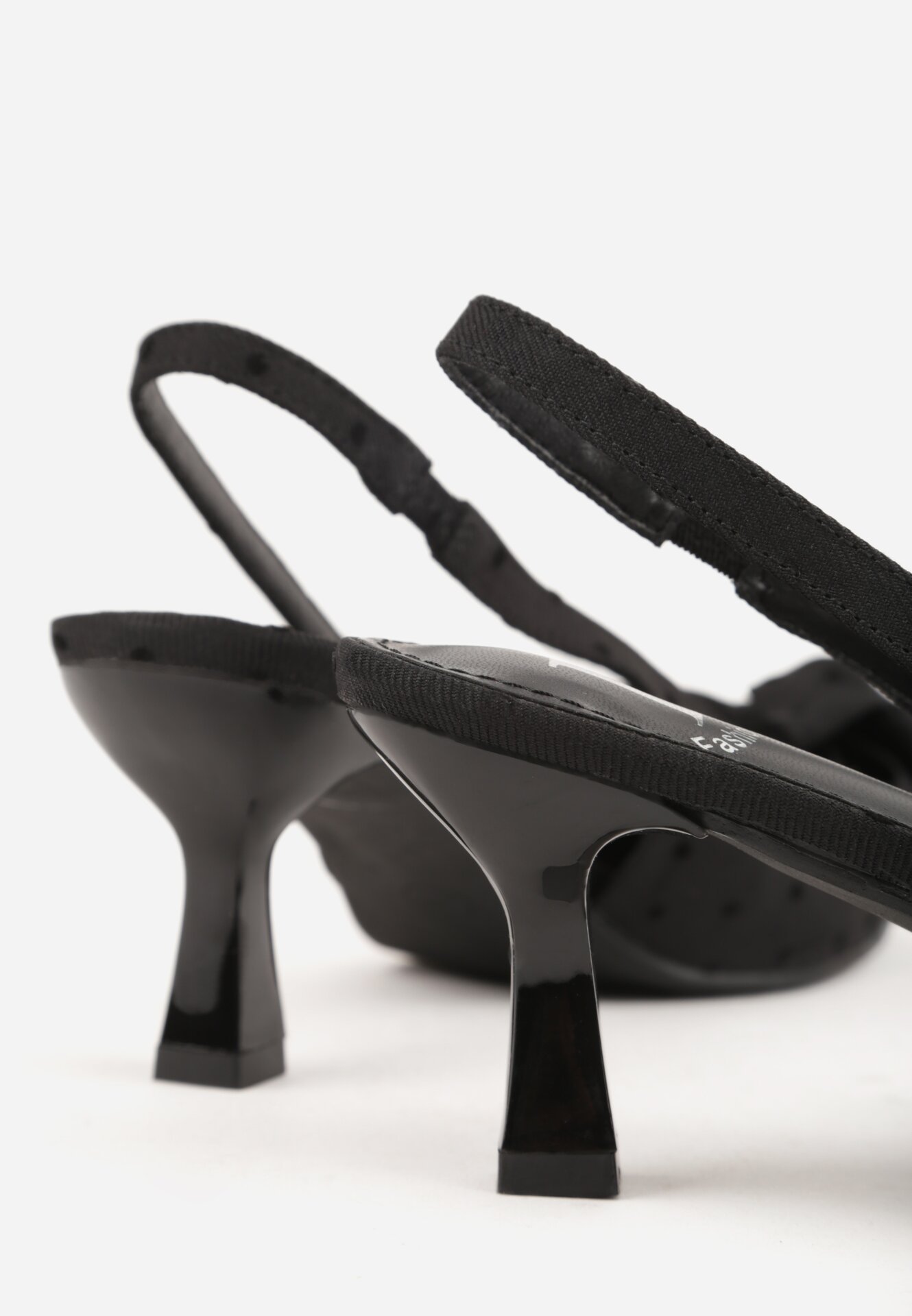 Czarne Sandały na Kaczuszce z Noskiem w Szpic z Kokardą Nephoo