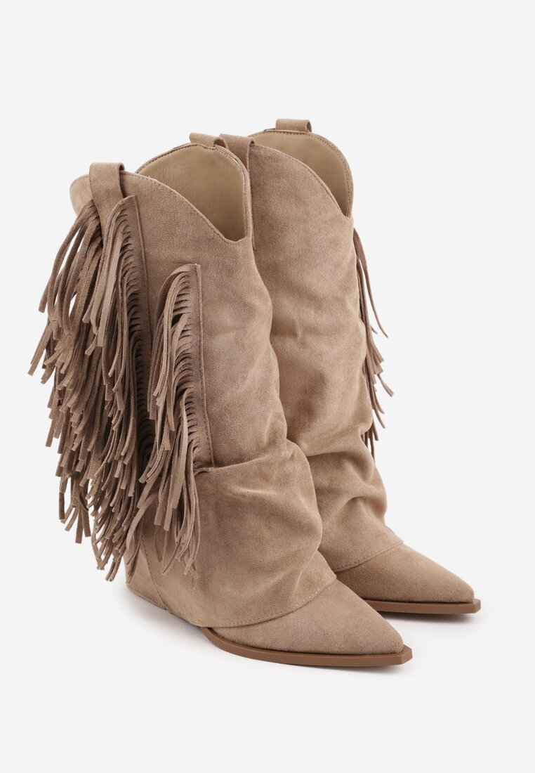 Ciemnobeżowe Botki Typu Kowbojki na Obcasie z Wywiniętą Cholewką i Frędzlami Uemiris