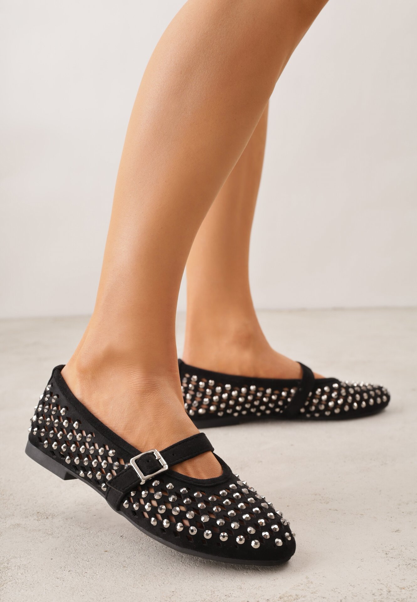 Czarne Ażurowe Balerinki z Paskiem z Klamerką i Cyrkoniami Feanoene