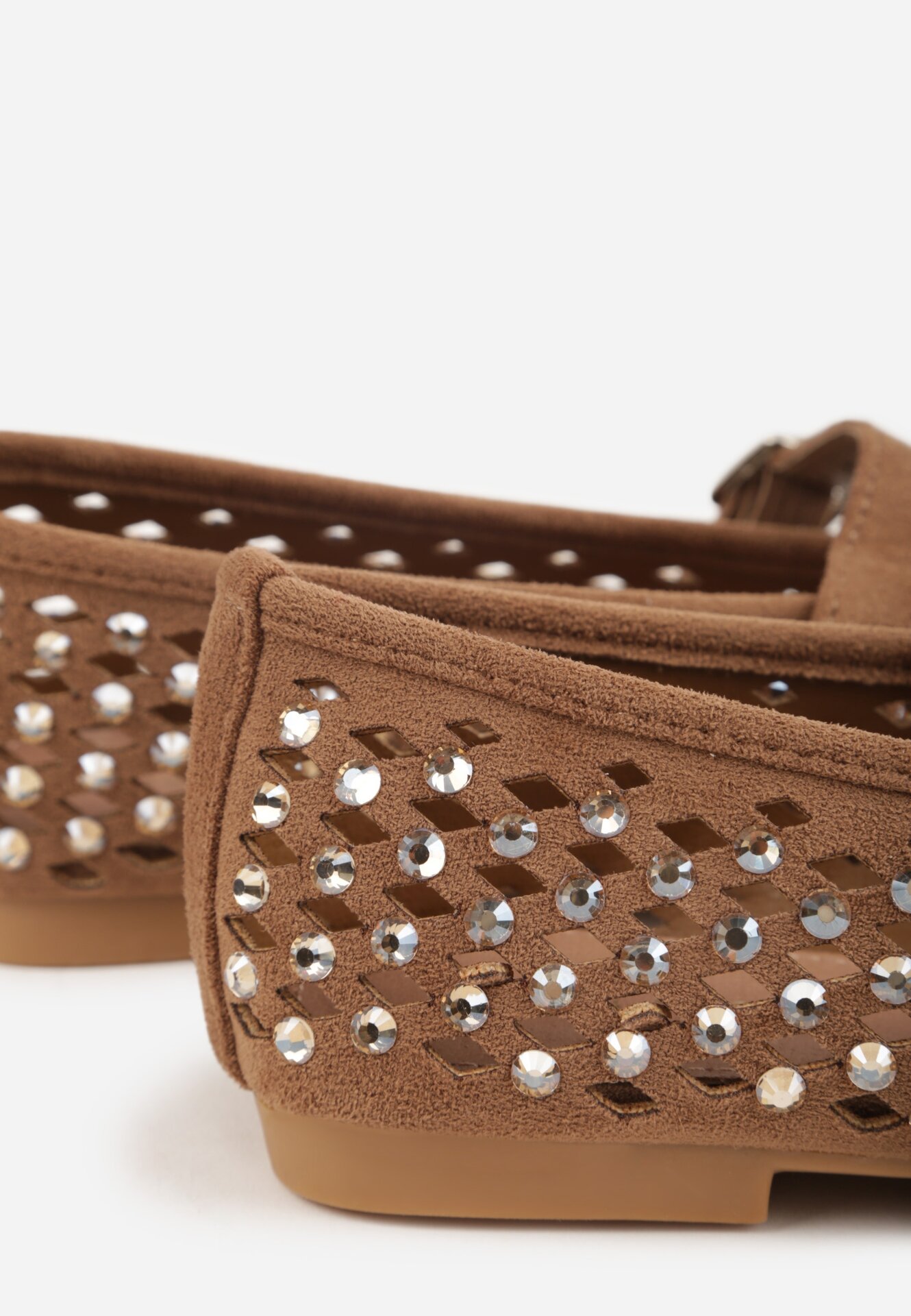 Brązowe Ażurowe Balerinki z Paskiem z Klamerką i Cyrkoniami Feanoene
