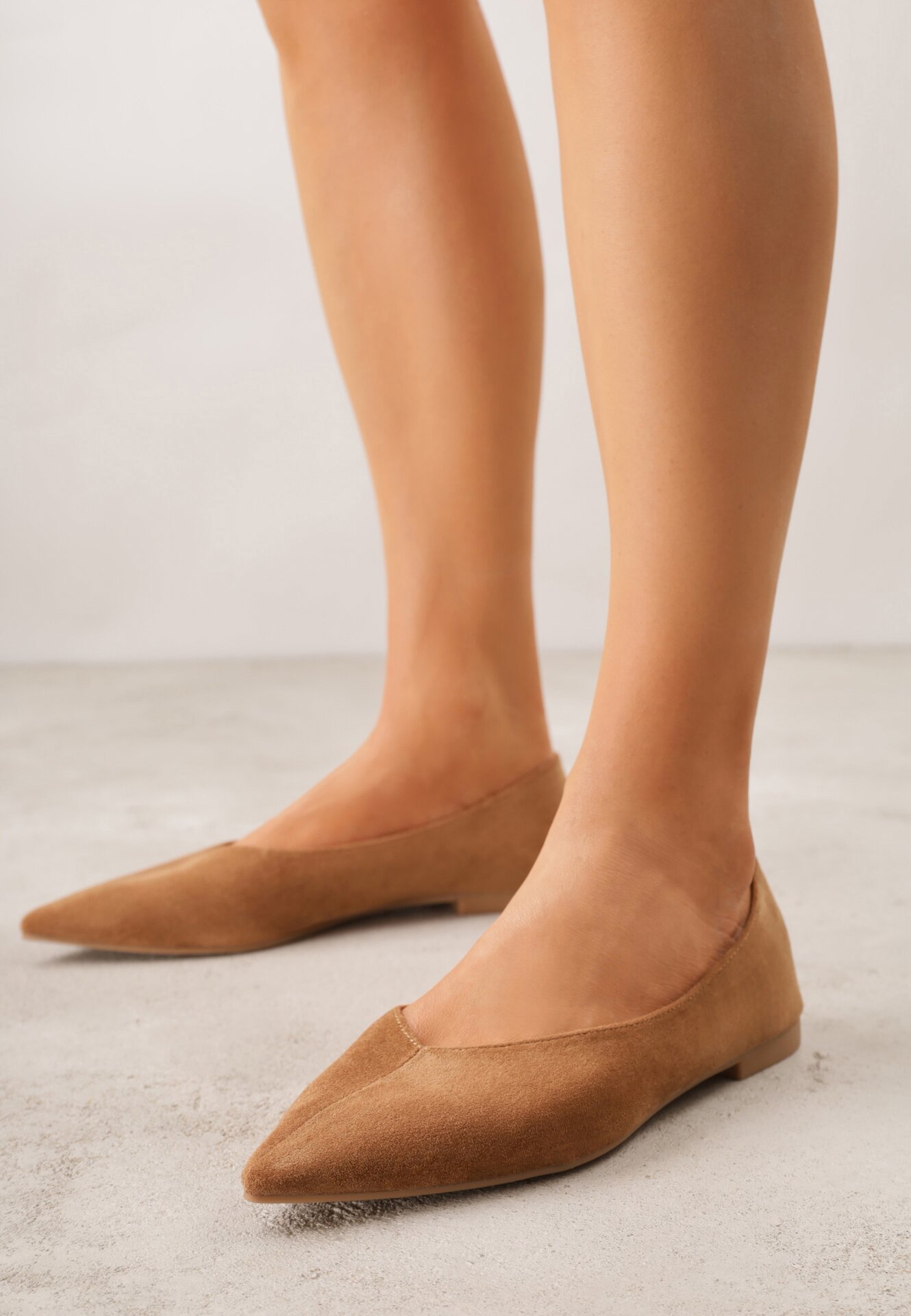 Jasnobrązowe Balerinki z Imitacji Zamszu z Noskiem w Szpic Egynome