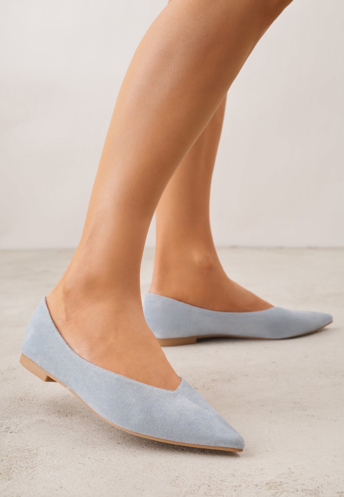 Niebieskie Balerinki z Imitacji Zamszu z Noskiem w Szpic Egynome