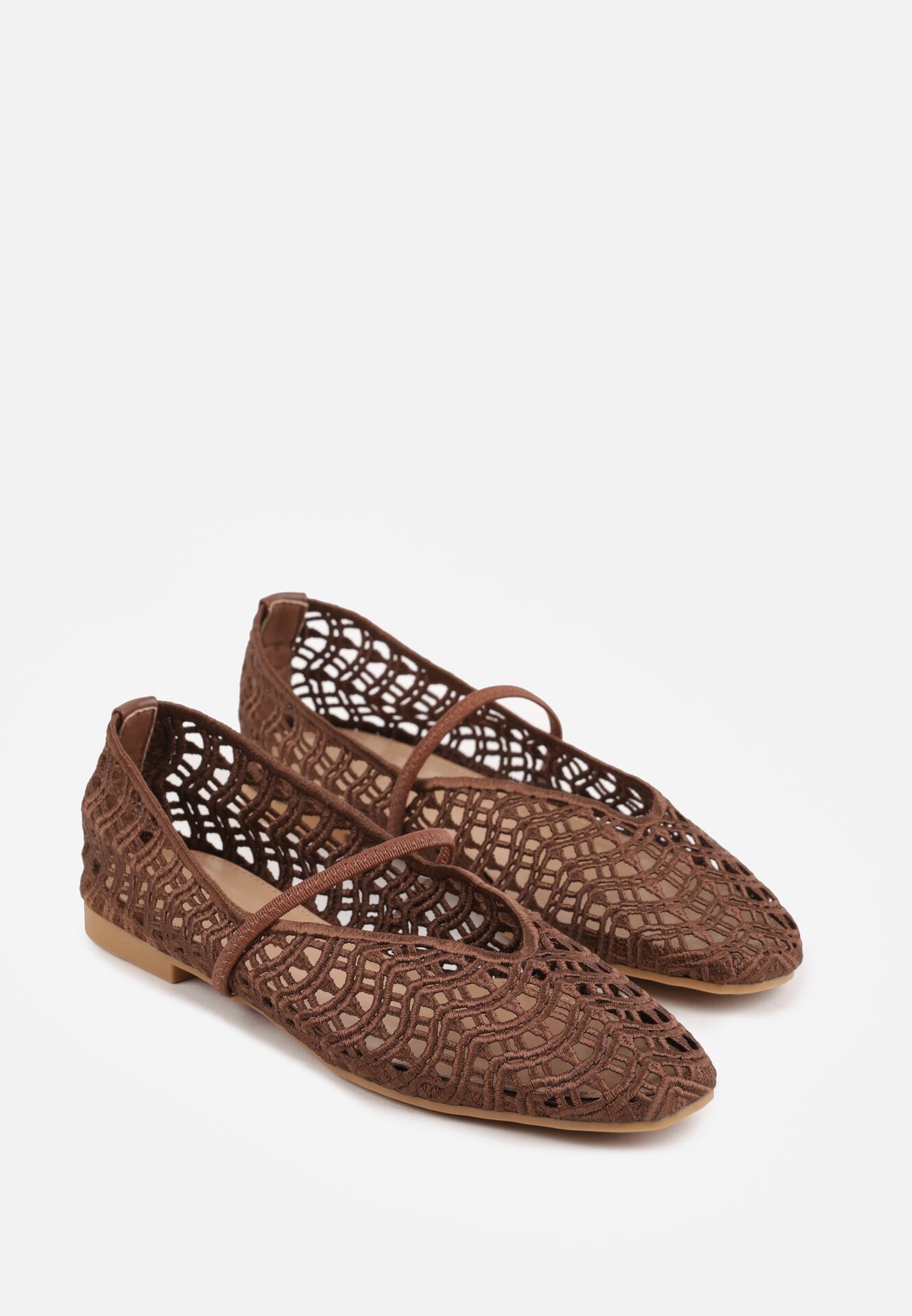 Brązowe Ażurowe Balerinki z Imitacji Plecionki z Paskiem Naeraea