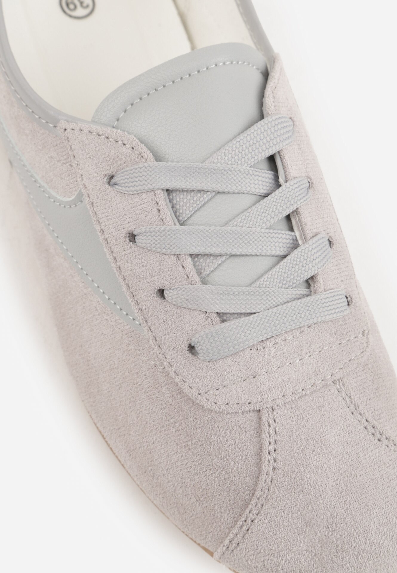 Szare Sneakersy z Imitacji Zamszu w Stylu Kultowych Tenisówek Aelliana