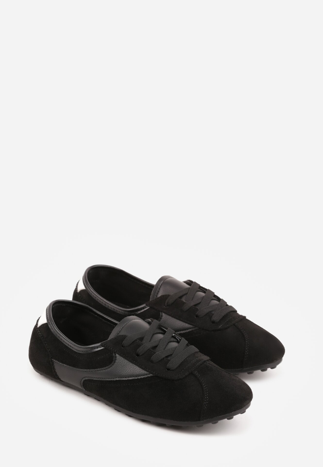 Czarne Sneakersy z Imitacji Zamszu w Stylu Kultowych Tenisówek Aelliana