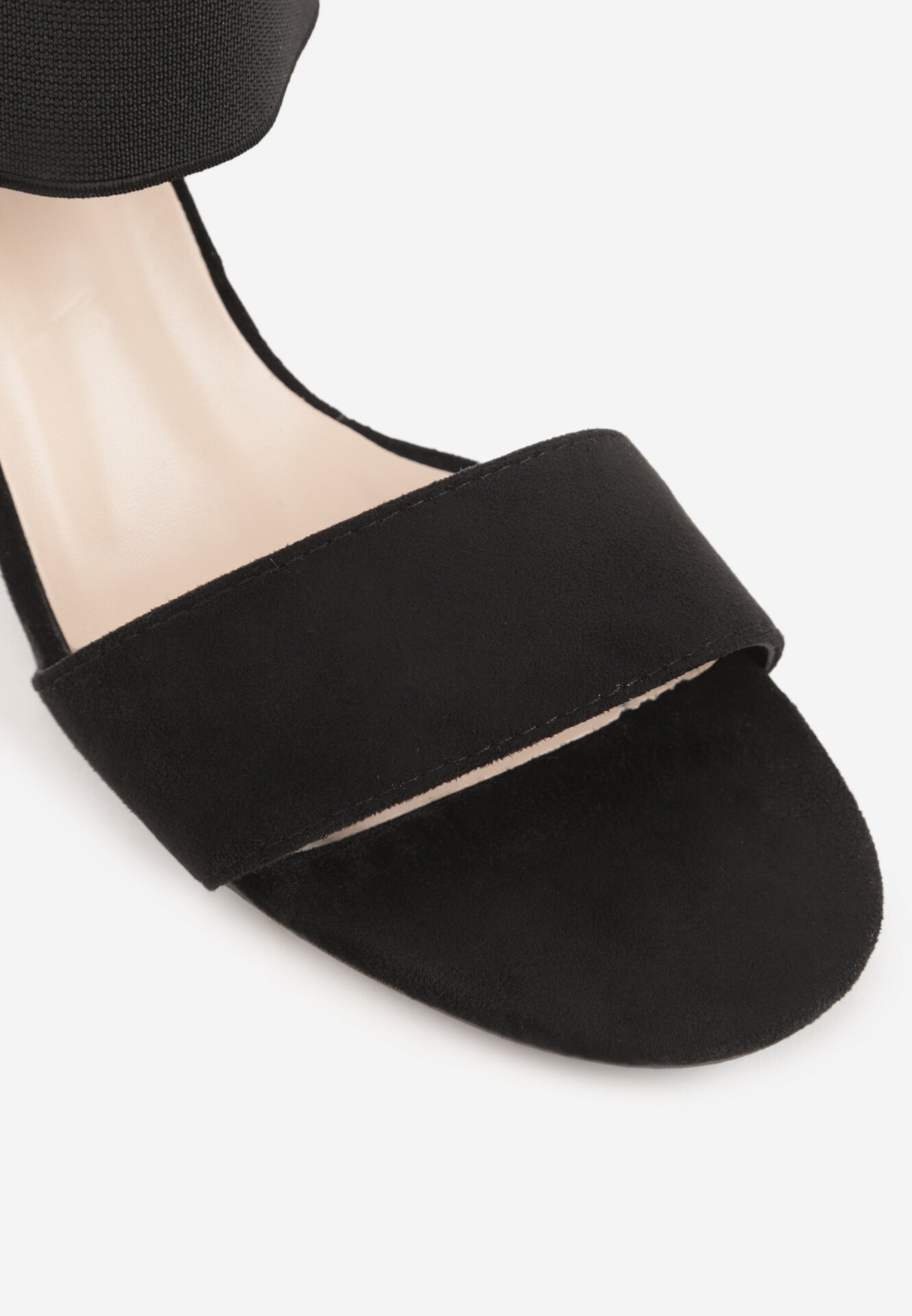 Czarne Sandały z Imitacji Zamszu na Słupku Ianolis