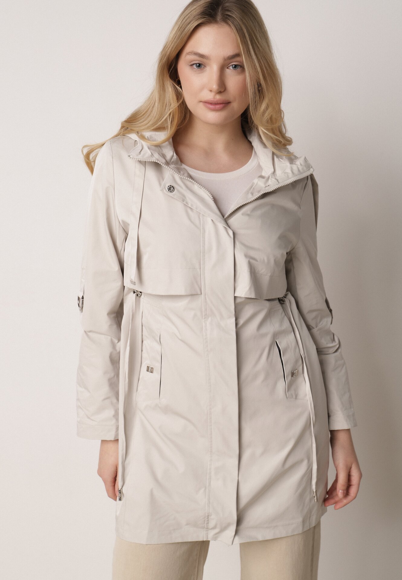 Beżowa Kurtka w Stylu Parki z Odpinanym Kapturem i Sznurkami Enang