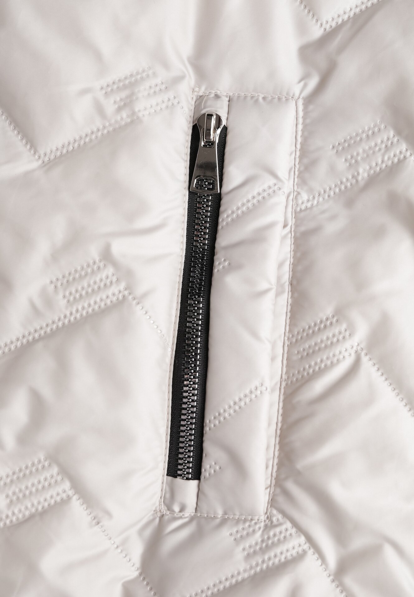 Jasnoszara Przejściolwa Pikowana Kurtka z Odpinanym Kapturem Nevistta