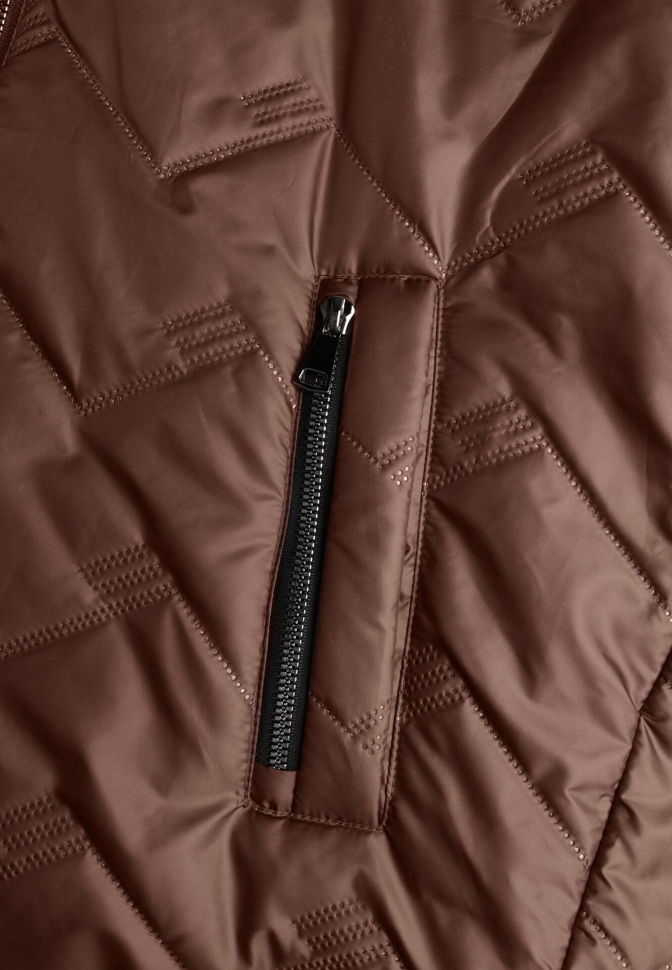 Brązowa Przejściolwa Pikowana Kurtka z Odpinanym Kapturem Nevistta