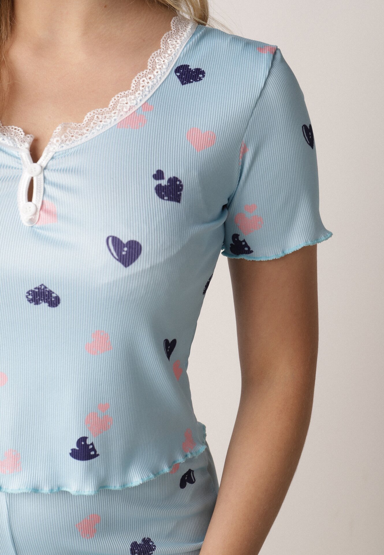 Niebieski Komplet Piżamowy z Elastycznego Materiału Spodnie i Bluzka w Serca Veys