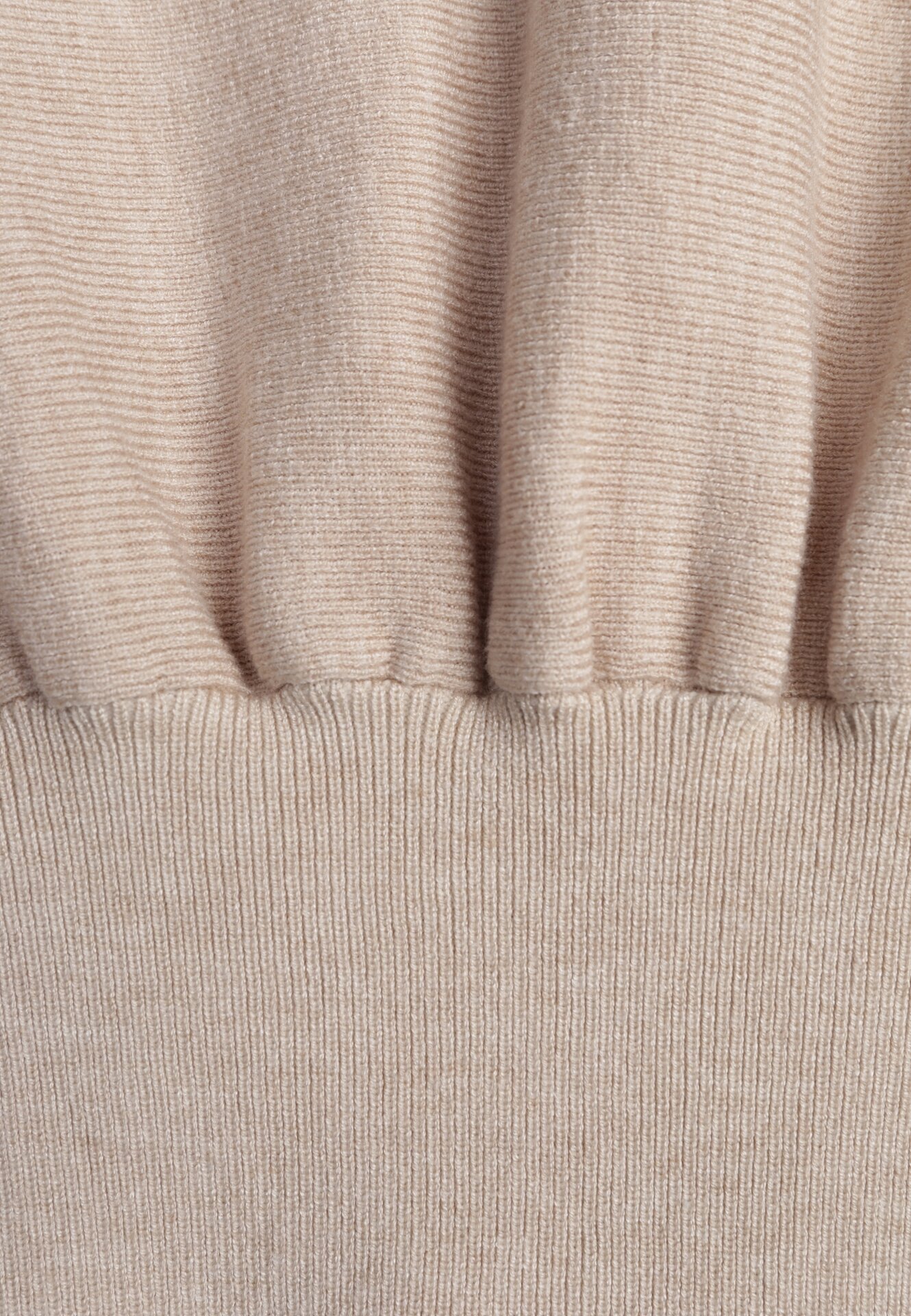 Beżowa Dzianinowa Sukienka z Wiskozą o Nietoperzowym Kroju z Dekoltem w Łódkę Tisan