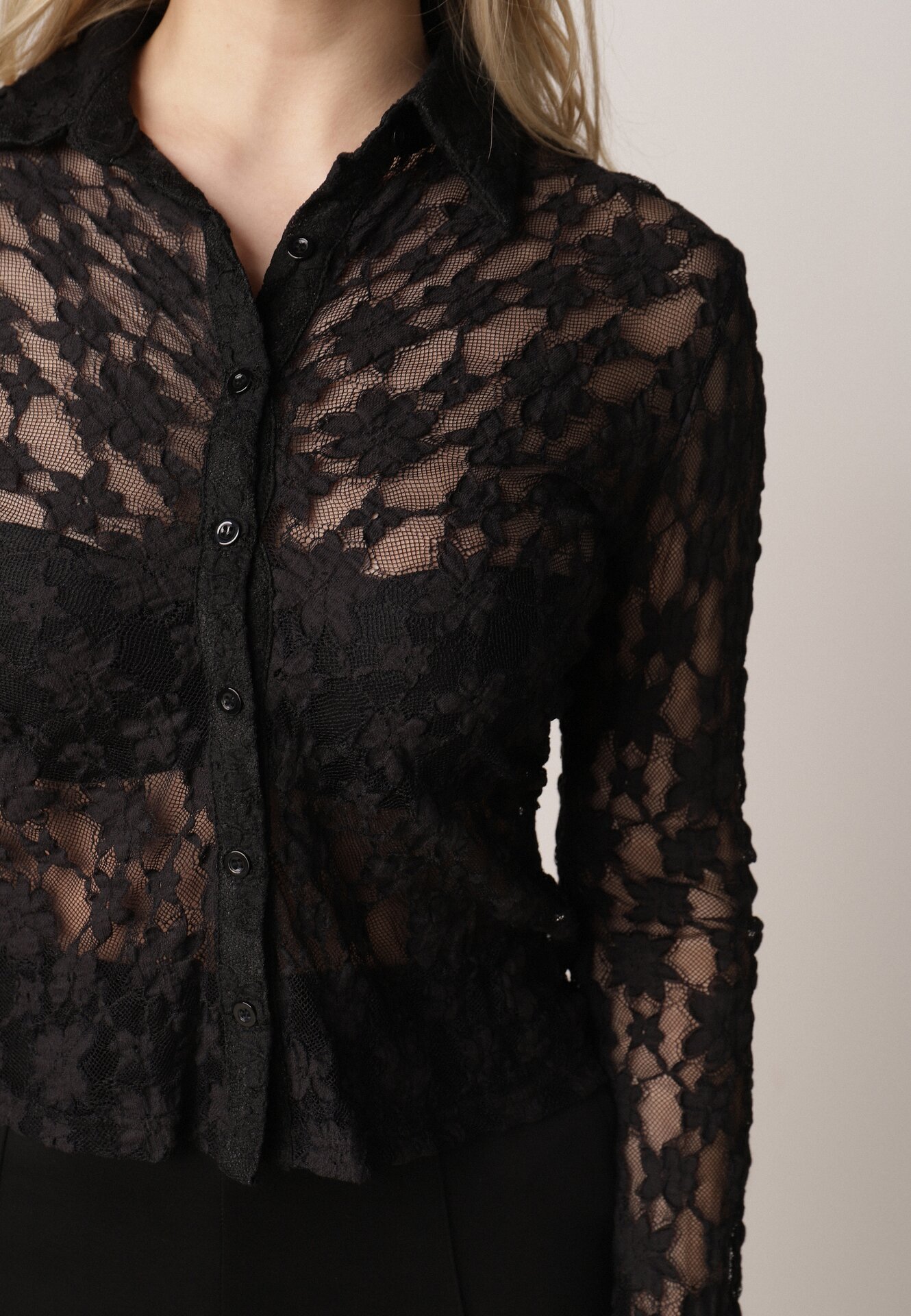 Czarna Koszula Ozdobiona Koronką Lanelv