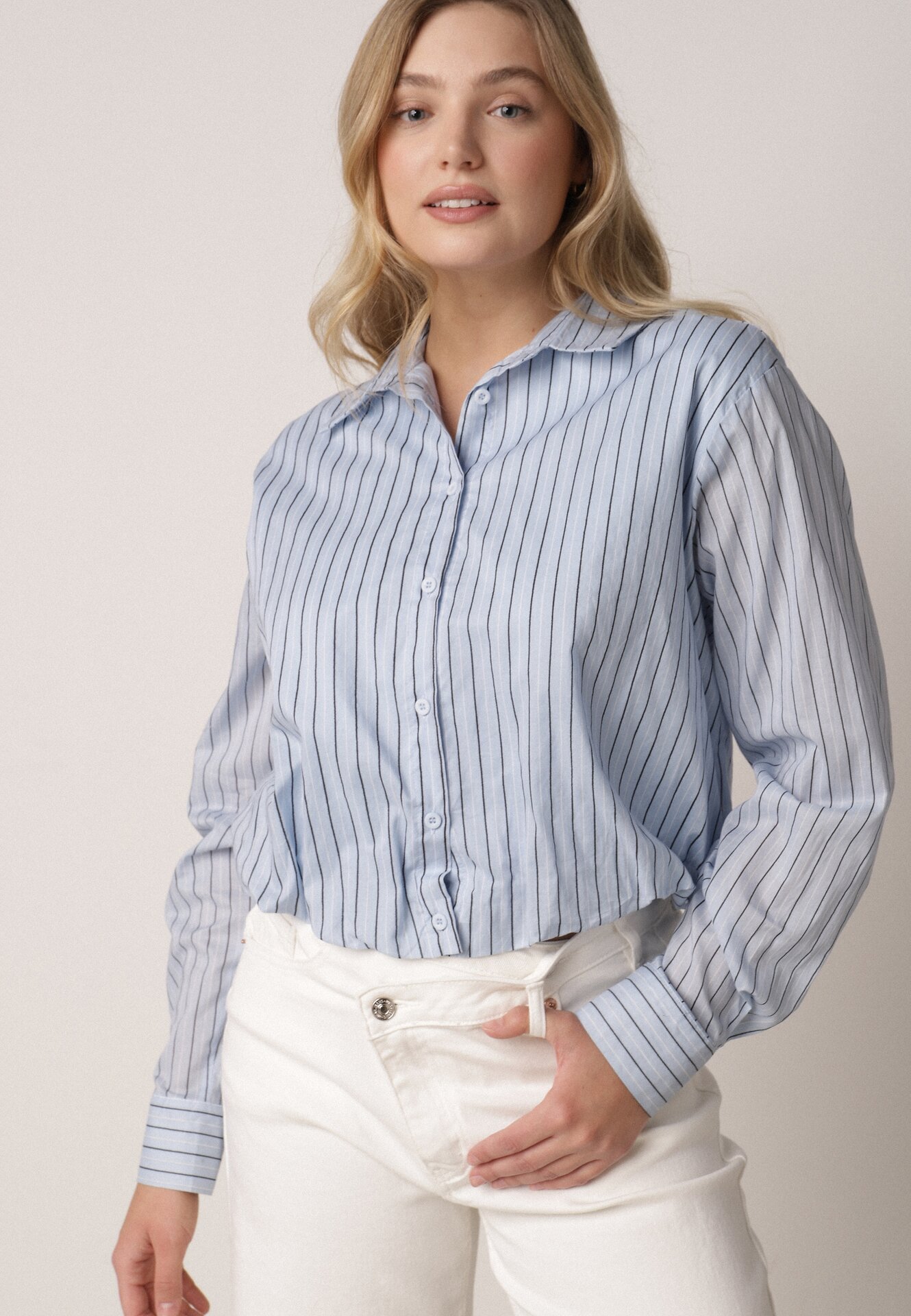 Niebieska Bawełniana Koszula Oversize w Pionowe Paski z Gumką Kycer