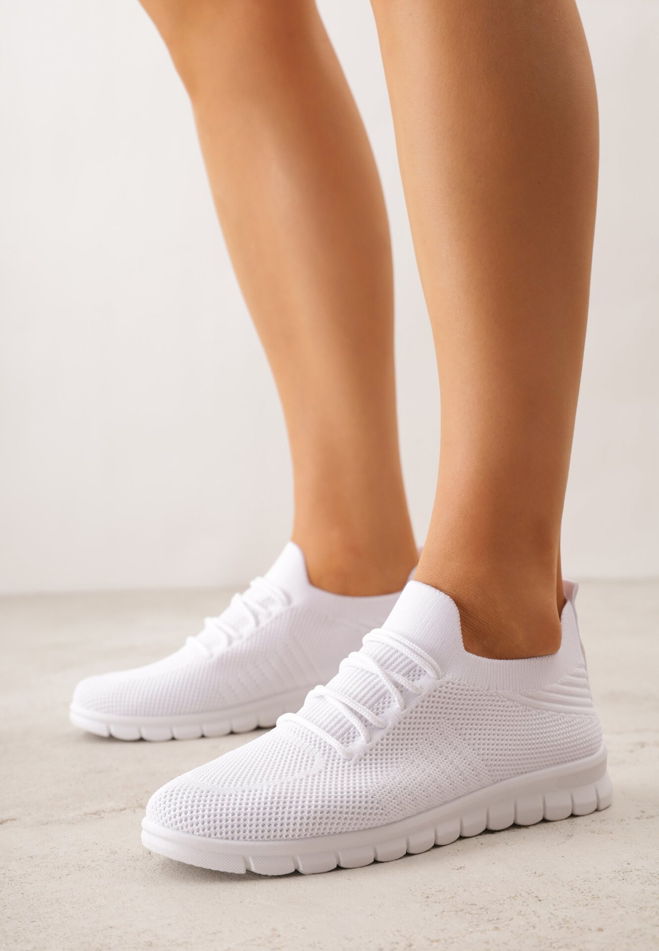 Białe Sznurowane Buty Sportowe Sneakersy z Siateczki Caeolea