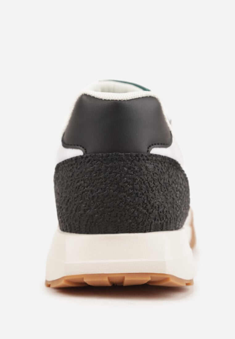 Białe Buty Sportowe Sneakersy z Ozdobnymi Naszyciami Aerylia