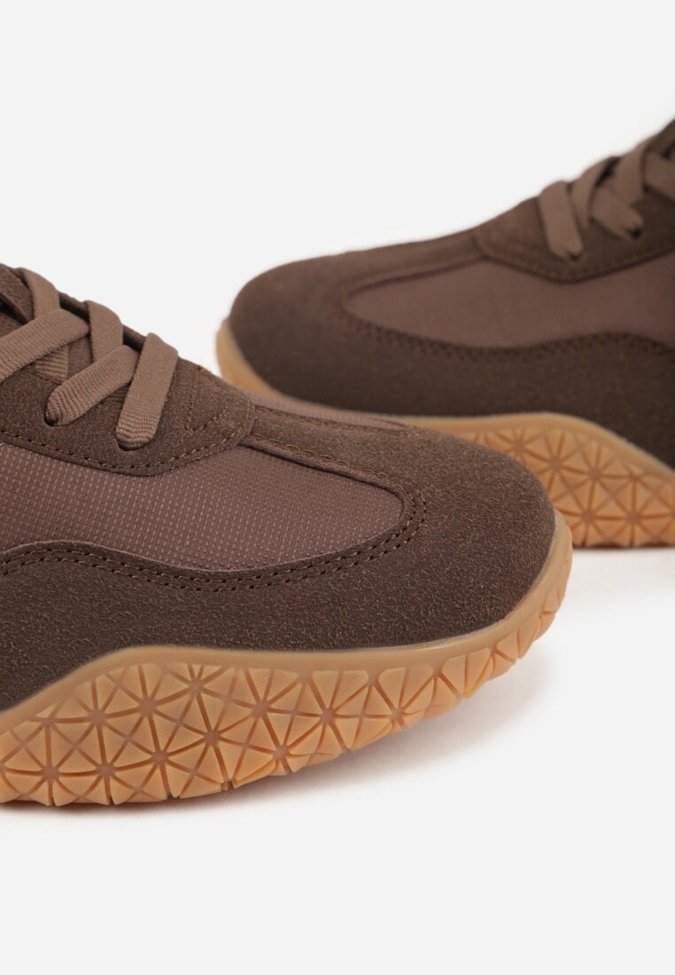 Brązowe Buty Sportowe Sneakersy z Ozdobnymi Naszyciami Aerylia