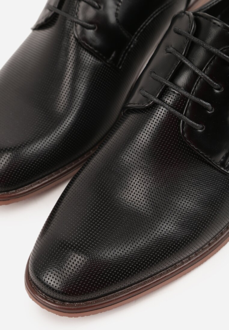 Czarne Eleganckie Półbuty Sznurowane z Ozdobną Perforacją Fild