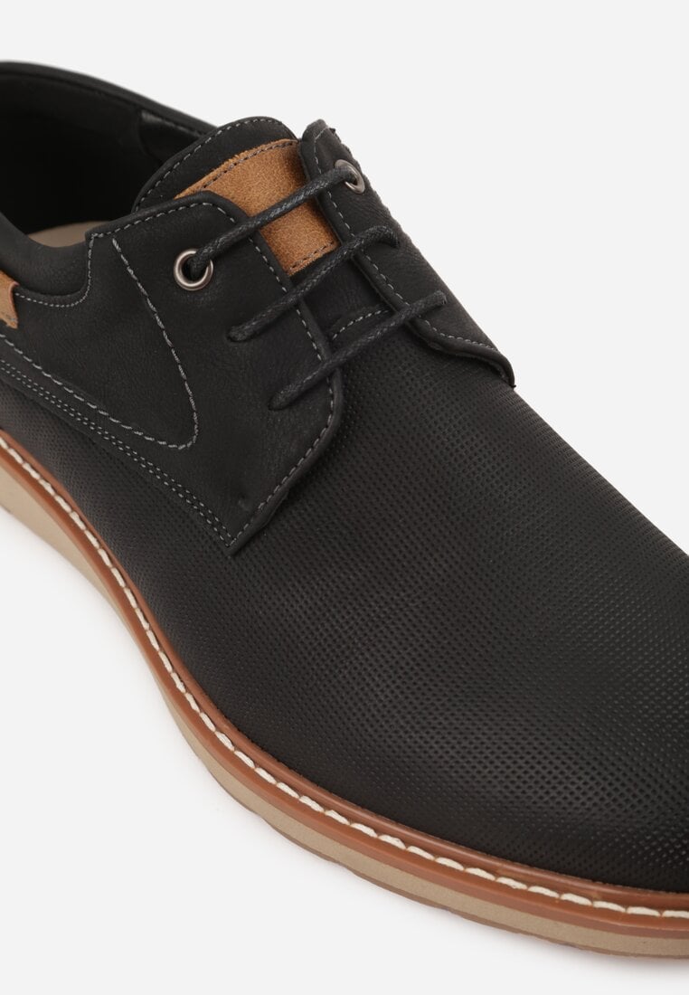 Czarne Sznurowane Półbuty Zdobione Drobną Perforacją Dimates