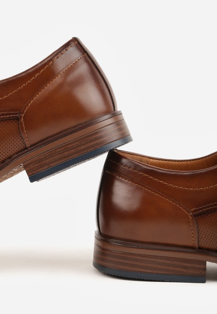 Brązowe Eleganckie Półbuty Sznurowane z Ozdobną Perforacją Fild