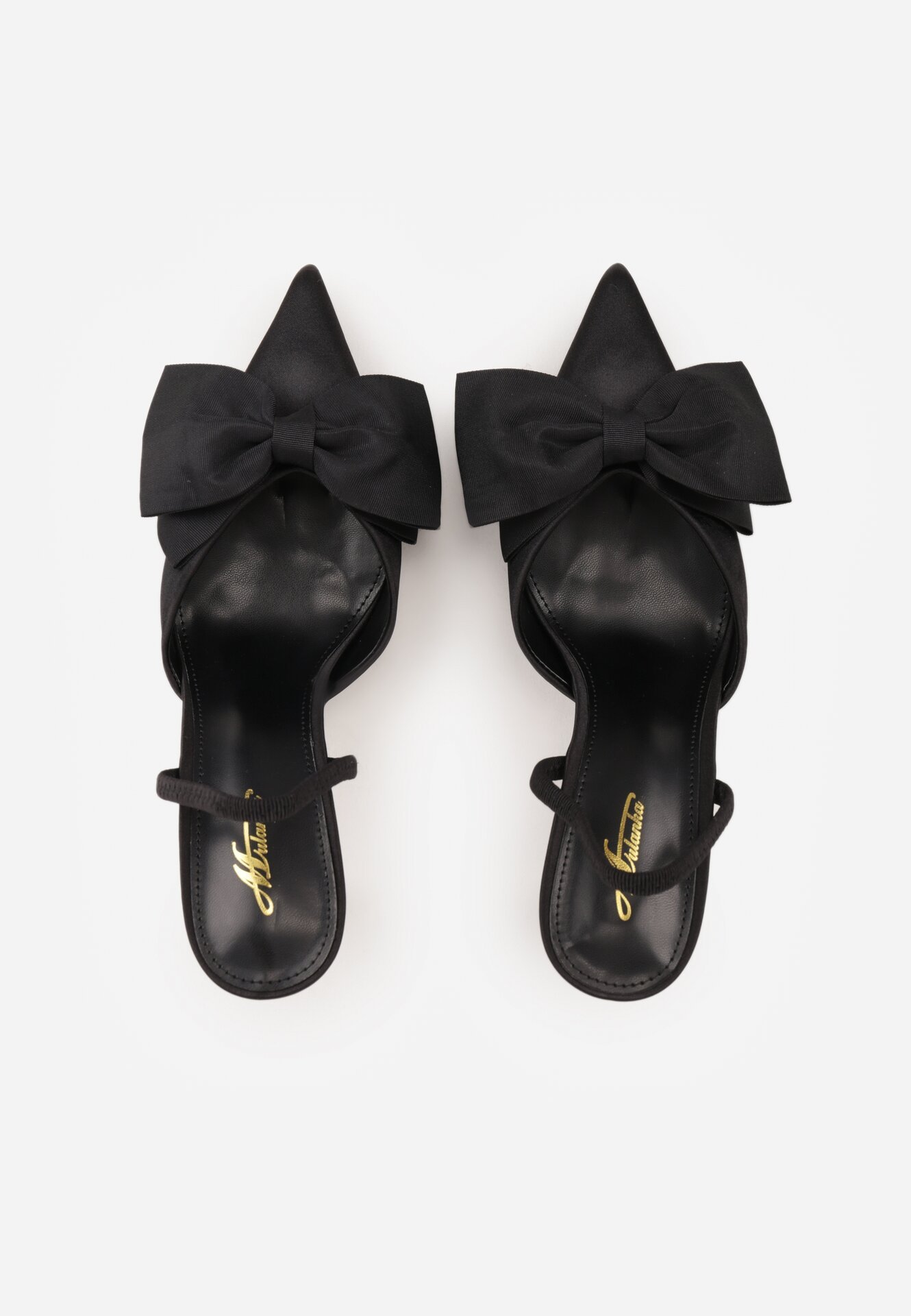 Czarne Satynowe Szpilki z Odkrytą Piętą i Ozdobną Kokardą Argatea