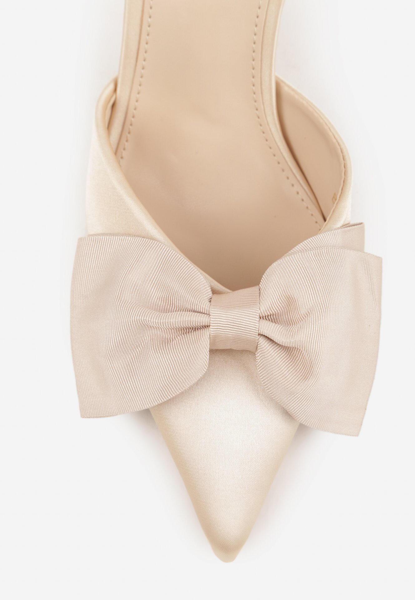 Beżowe Satynowe Szpilki z Odkrytą Piętą i Ozdobną Kokardą Argatea