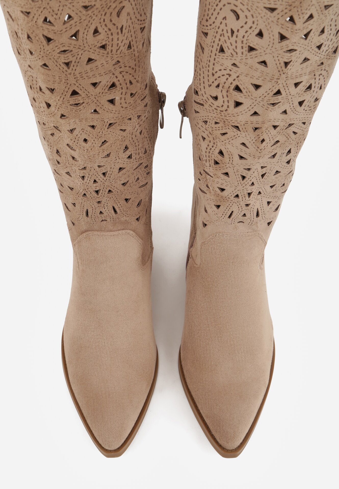 Ciemnobeżowe Kozaki Kowbojki na Stożku z Ażurową Cholewką Uria