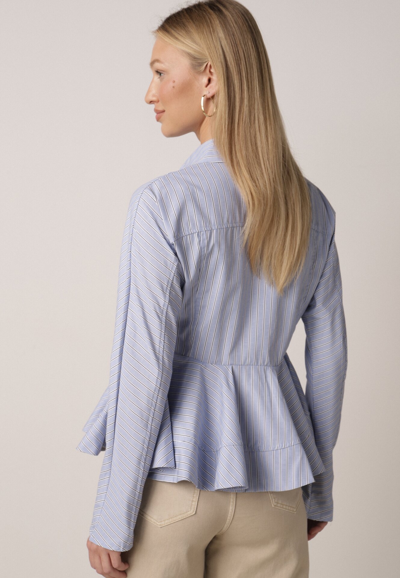 Niebieska Koszula z Bawełną w Paseczki z Rozkloszowanym Dołem Meridianes