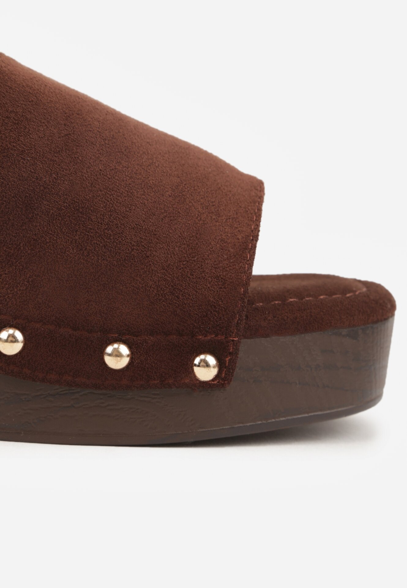 Brązowe Klapki Drewniaki na Słupku Zdobione Nitami Hilencja