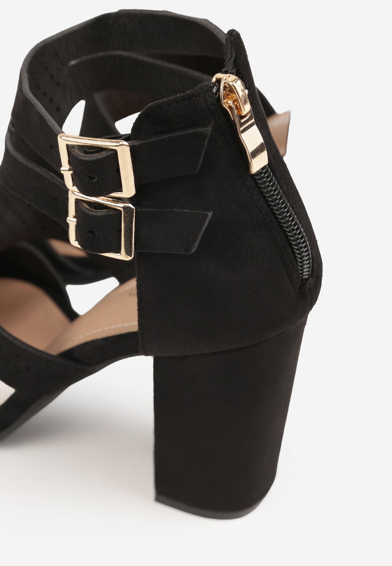 Czarne Sandały na Słupkowym Obcasie Perforacją z Imitacji Zamszu Lyrique