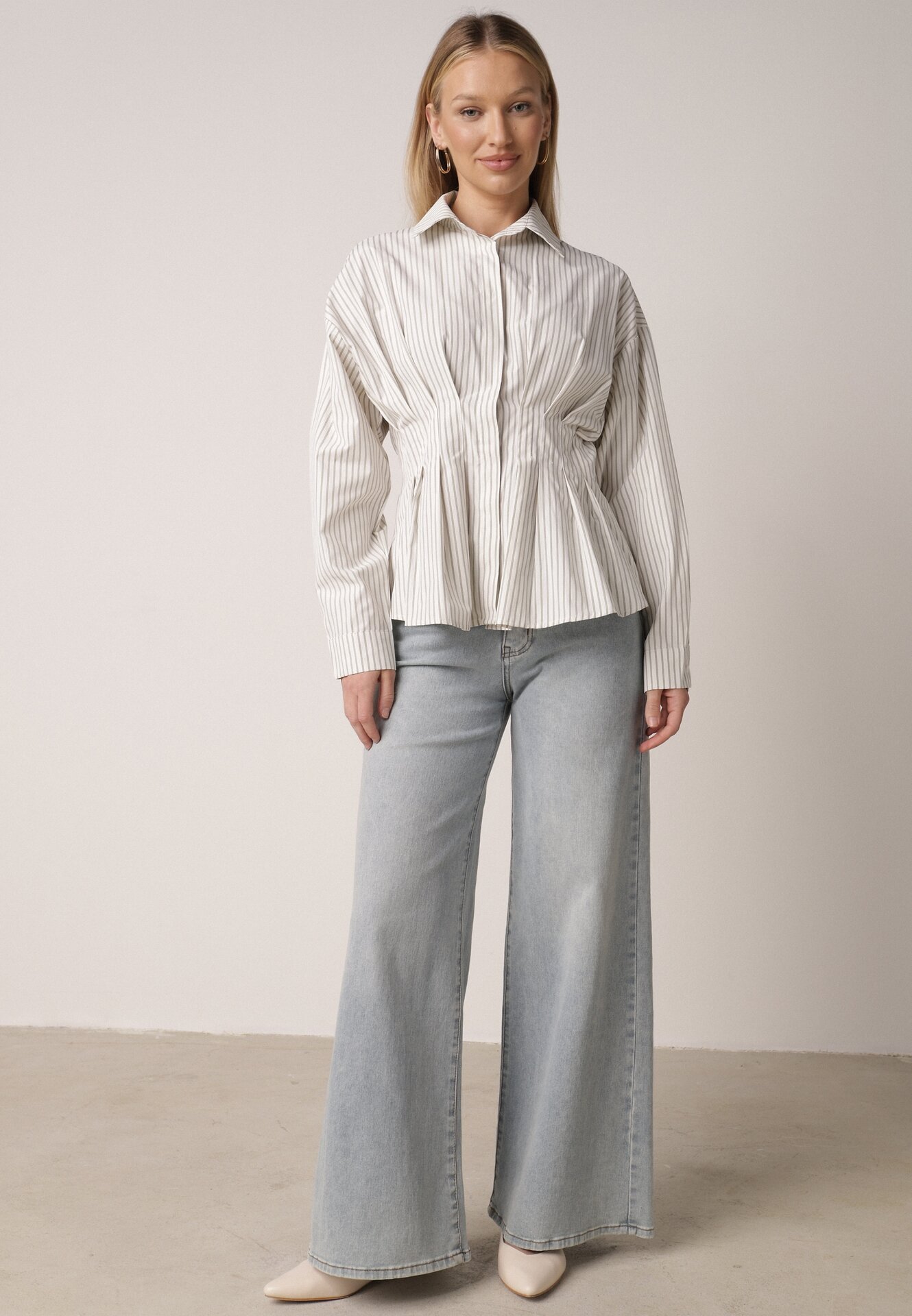 Zielona Koszula z Bawełną o Taliowanym Kroju z Baskinką w Paski Sewsana