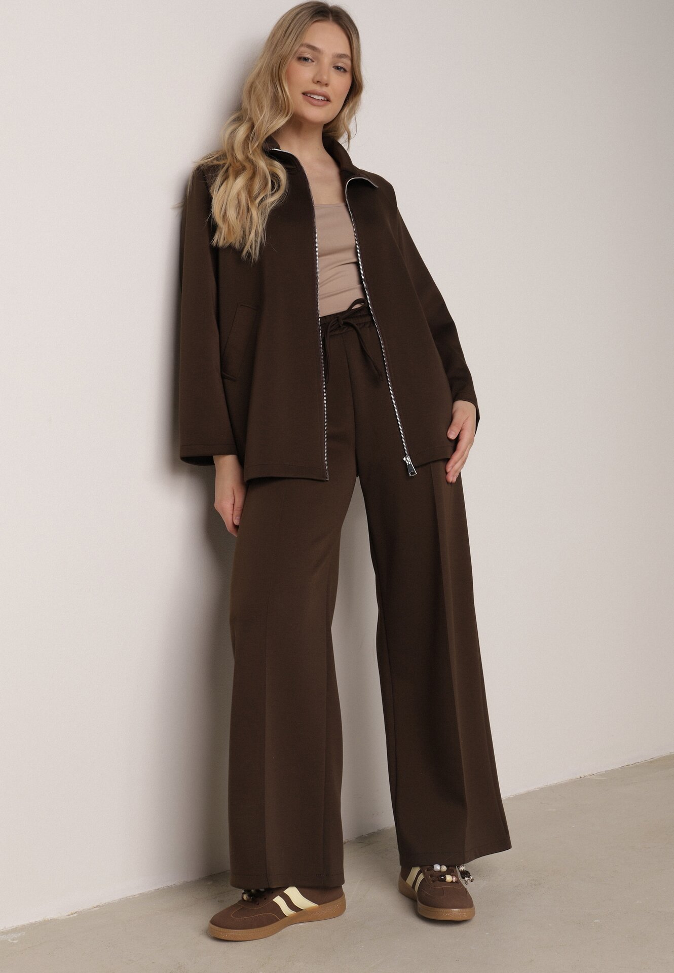 Brązowy Dzianinowy Komplet Dresowy z Wiskozą Bluza ze Stójką i Spodnie Neveniraa