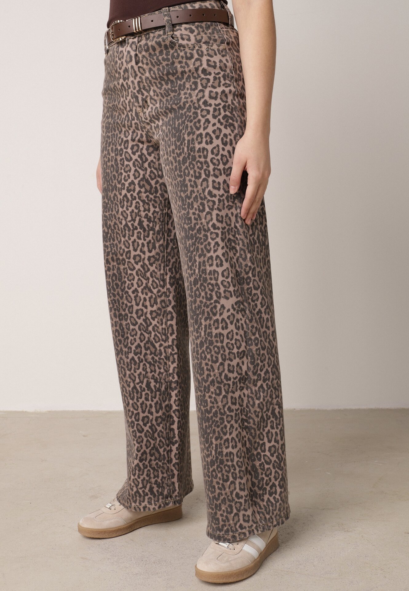 Panterkowe Bawełniane Jeansy z Szerokimi Nogawkami i Wysokim Stanem Salithirae