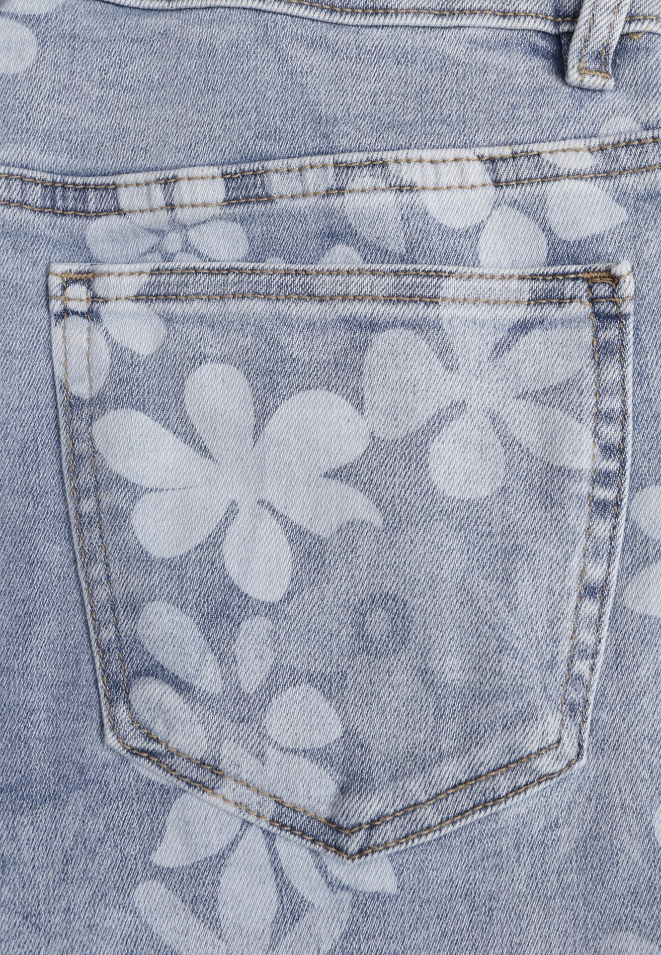 Niebieskie Jeansy z Bawełną o Szerokim Kroju Ozdobione Kwiatami Zinnoreth