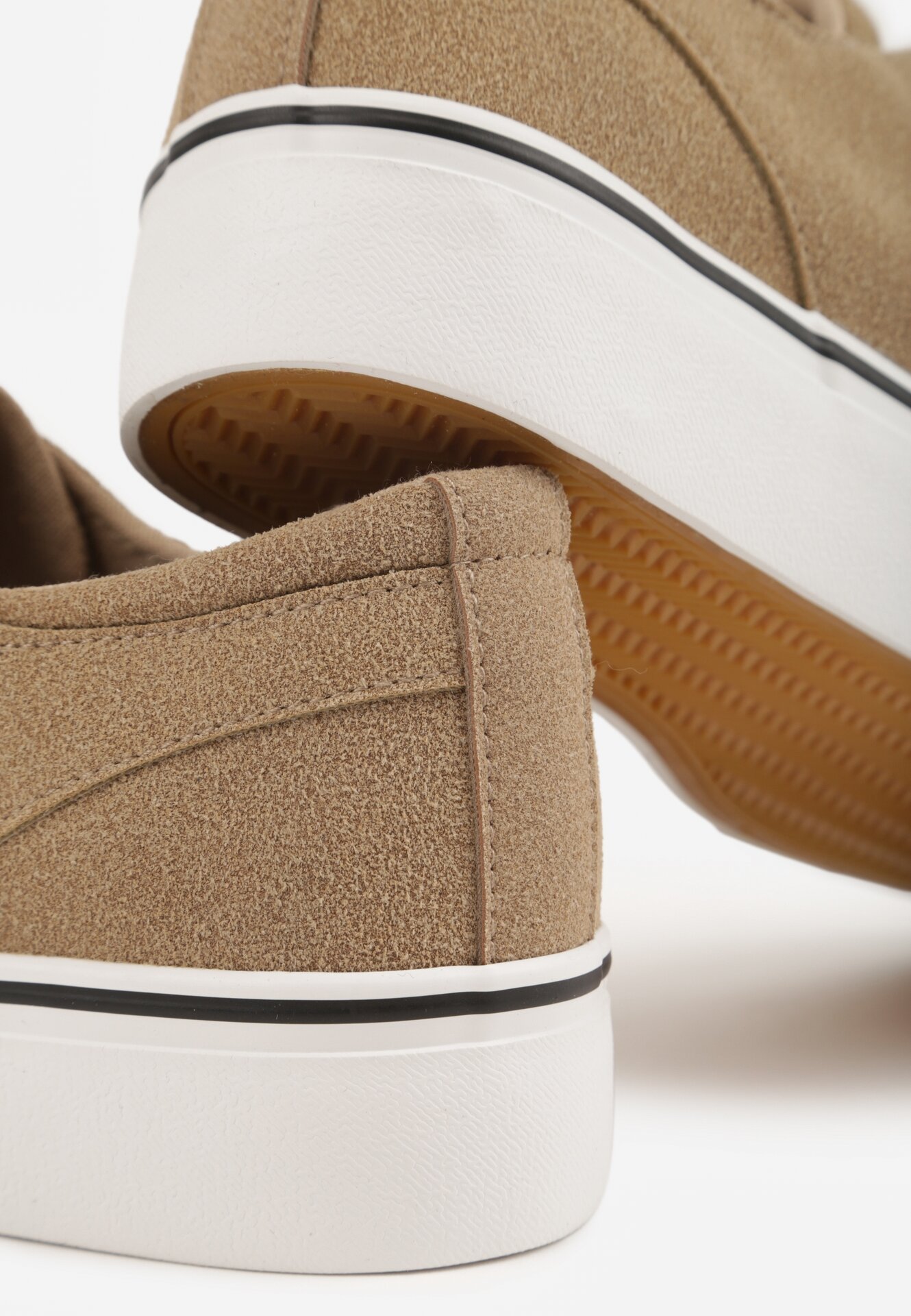 Teniși  Bej închis