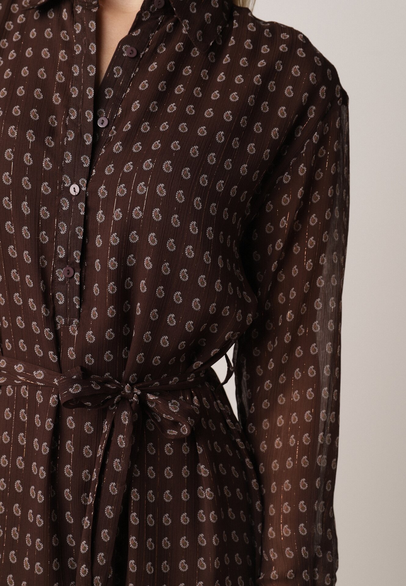 Brązowa Koszulowa Sukienka z Dłuższym Tyłem i Falbanami Savandra