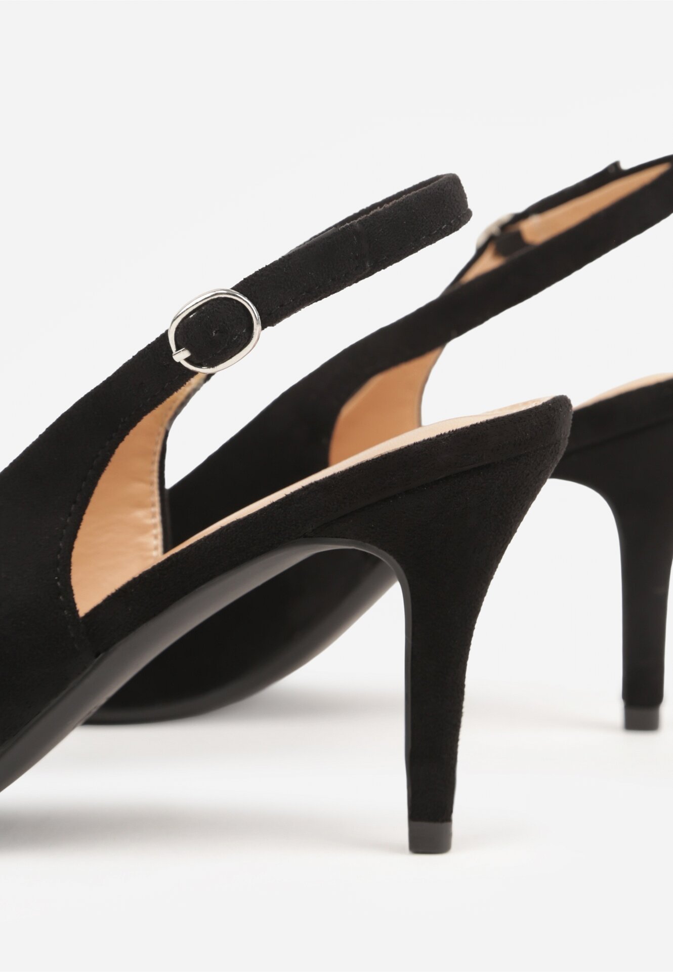 Czarne Sandały na Szpilce z Odkrytą Piętą Nevilianae