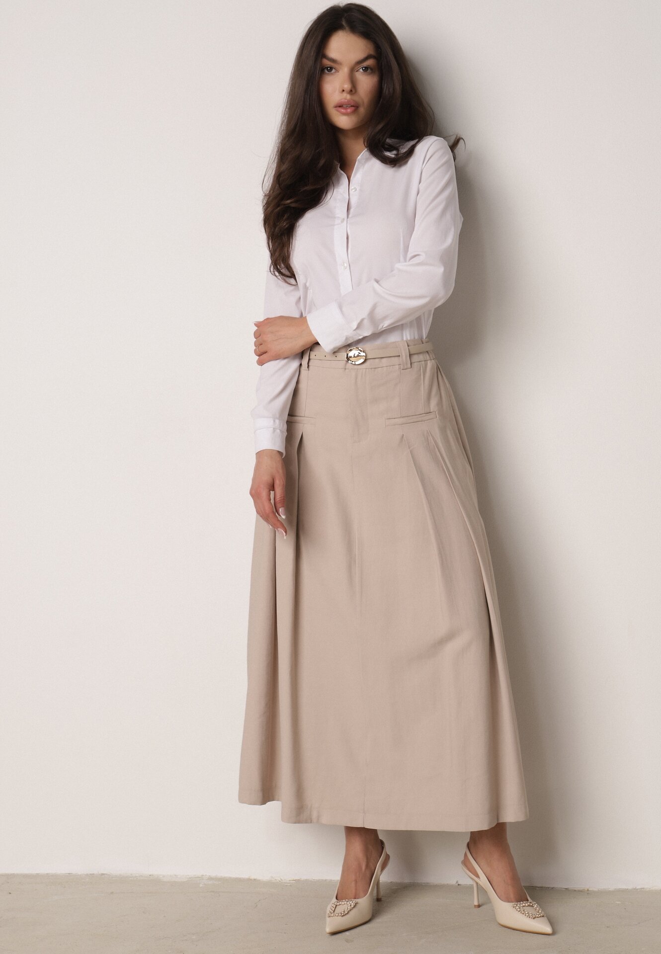 Beżowa Wiskozowa Spódnica o Rozkloszowanym Kroju z Plisami i Paskiem Rolea