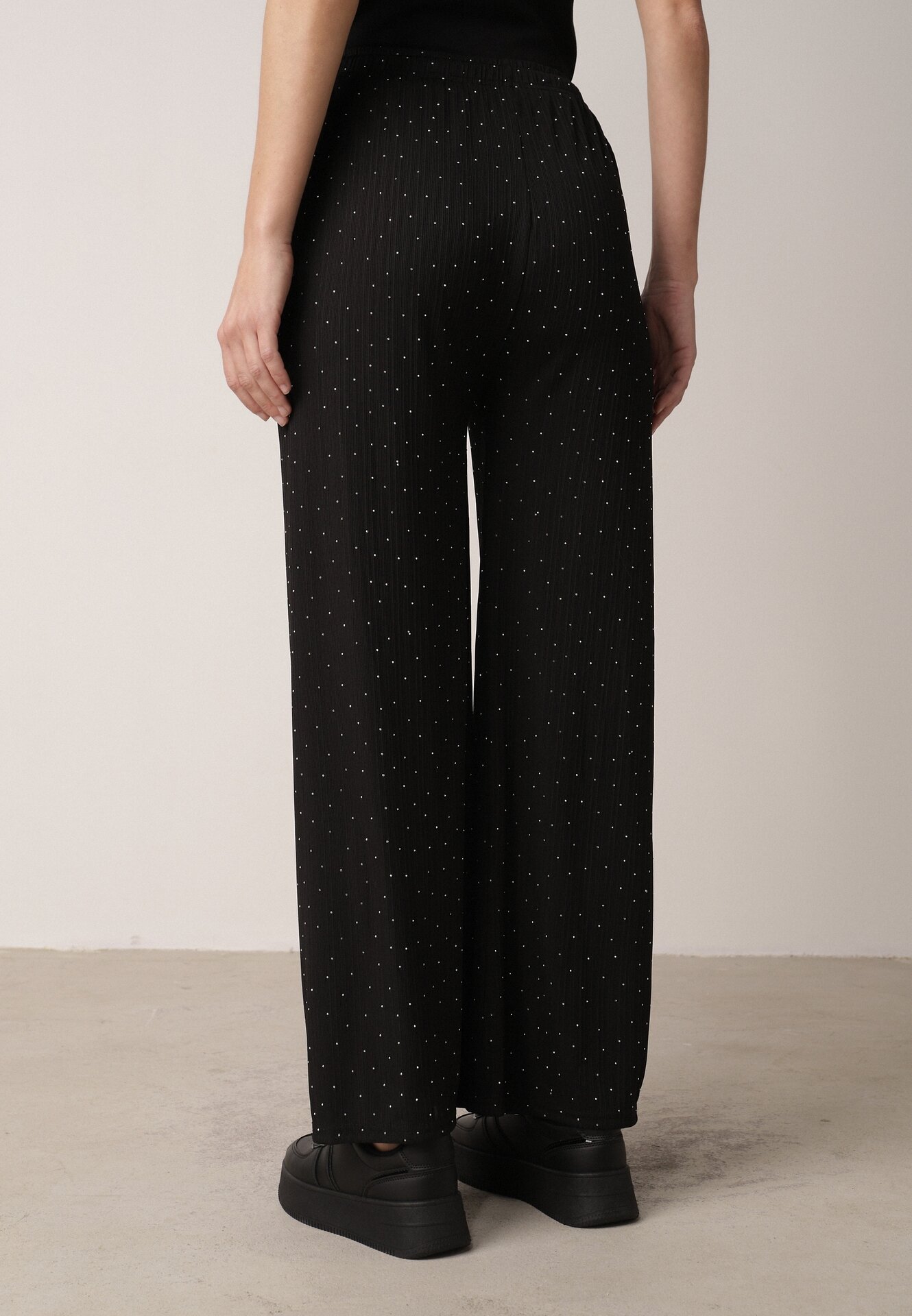 Czarne Szerokie Spodnie z Bawełną Zdobione Cyrkoniami Azilene