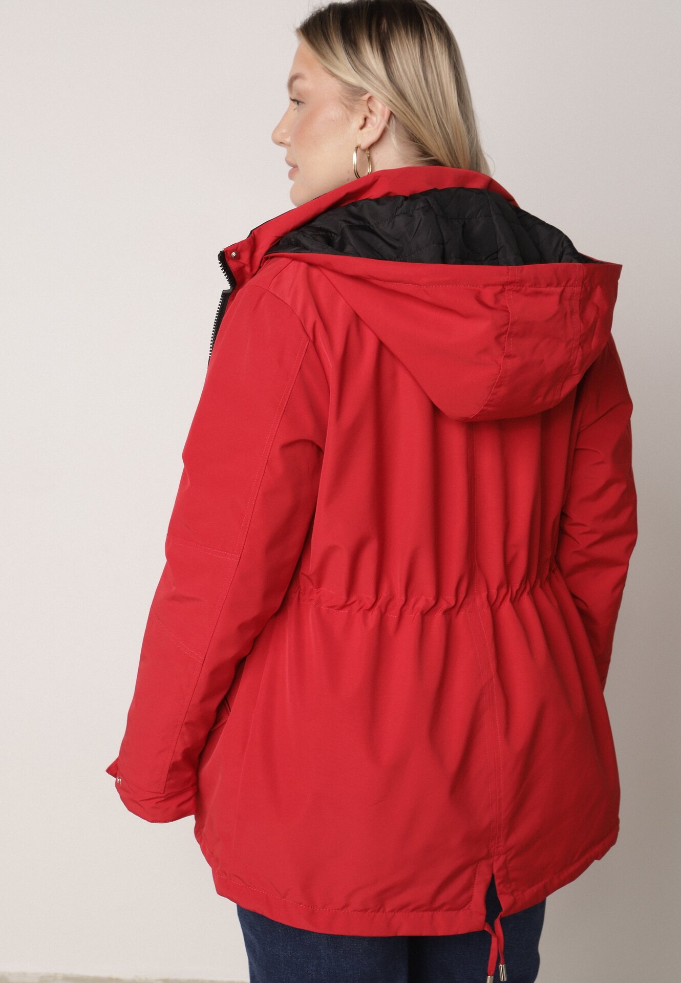 Geacă Roșie cu negru