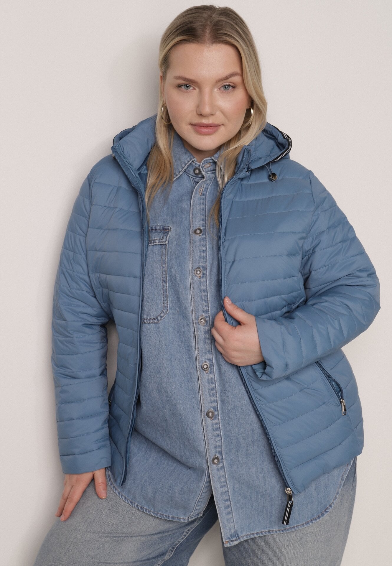 Niebieska Pikowana Kurtka Przejściowa z Odpinanym Kapturem Tidesse