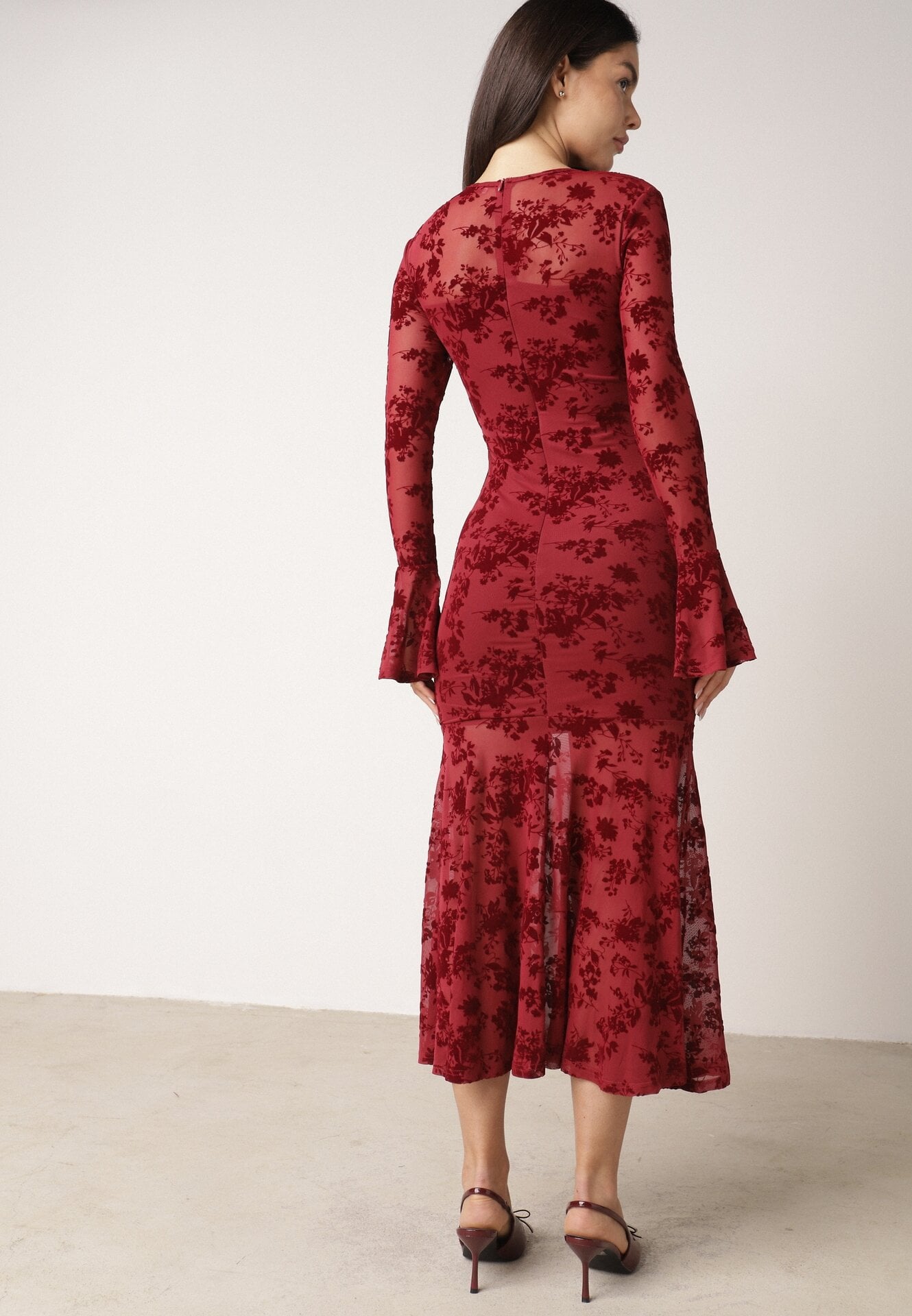 Czerwona Siateczkowa Sukienka Koktajlowa VICES z Welurowym Wzorem w Kwiaty Azimene