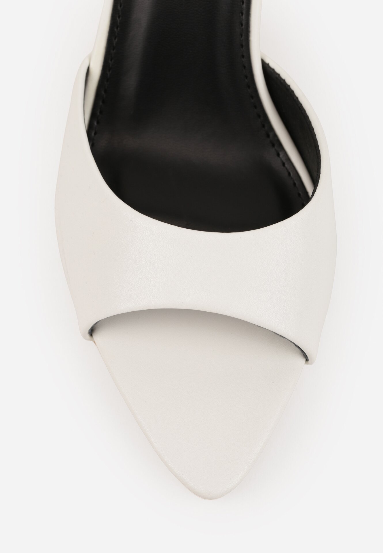 Białe Klapki na Szpilce z Otwartym Noskiem w Szpic Sewnessa