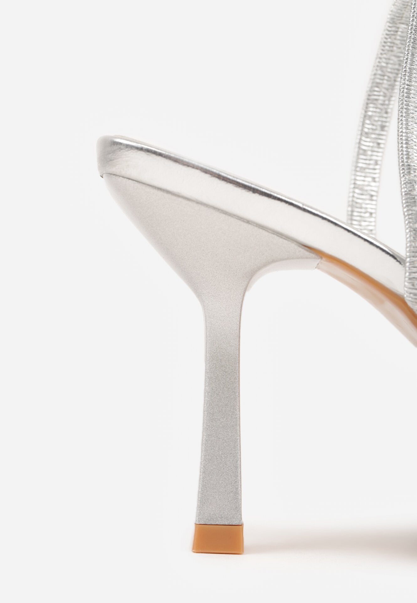 Srebrne Transparentne Szpilki z Odkrytą Piętą i Cyrkoniami na Nosku Ilunatia