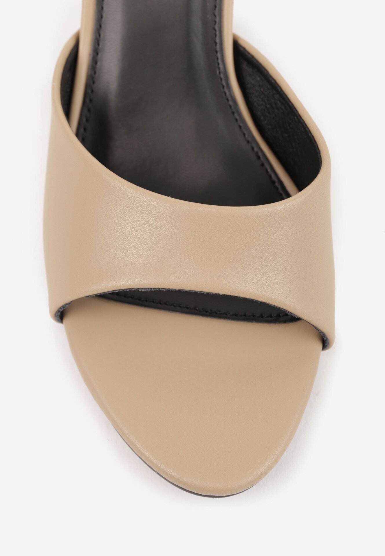 Ciemnobeżowe Klapki na Kaczuszce z Otwartym Noskiem Calenatia