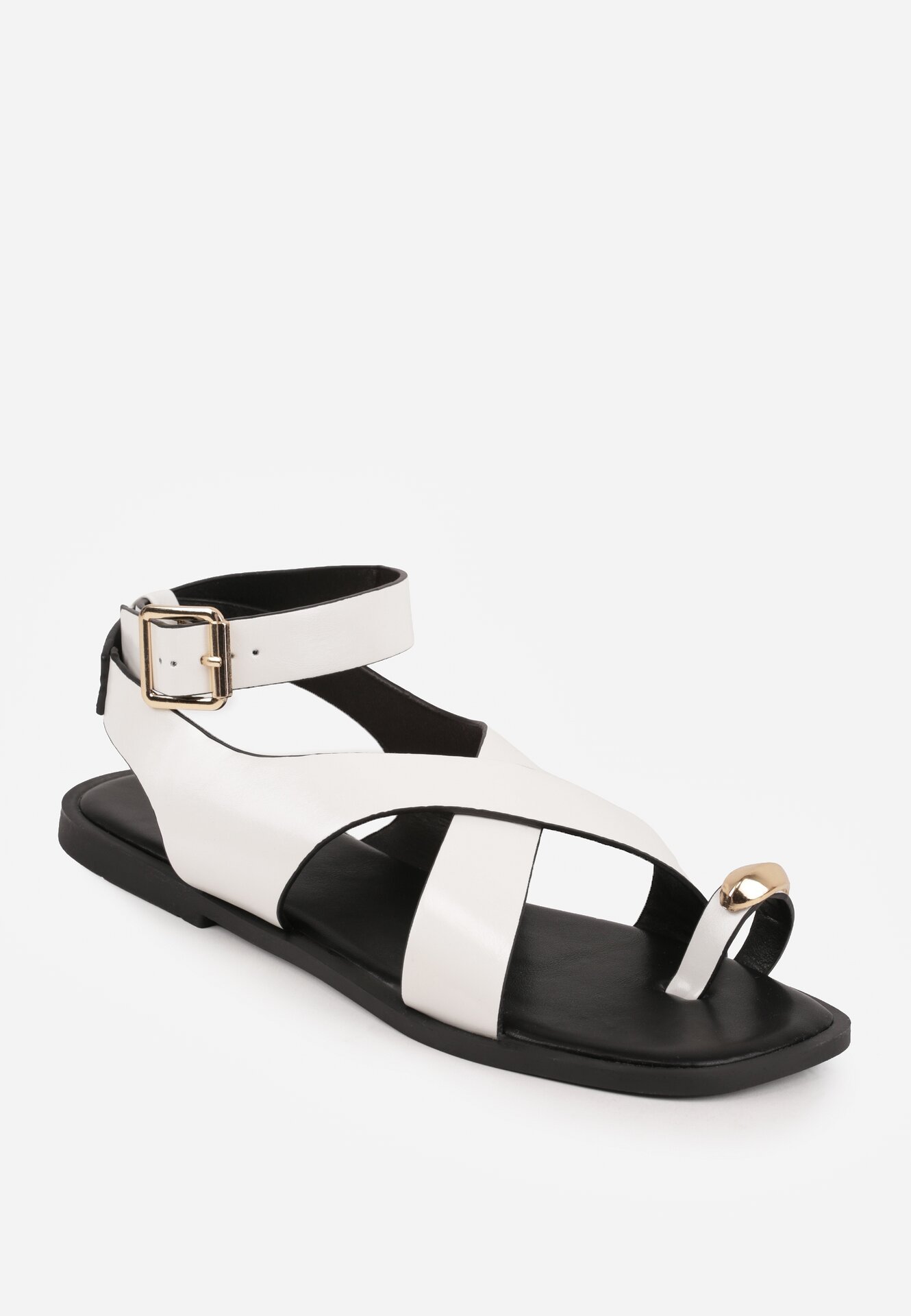 Białe Sandały Typu Japonki z Metaliczną Ozdobą Meledra