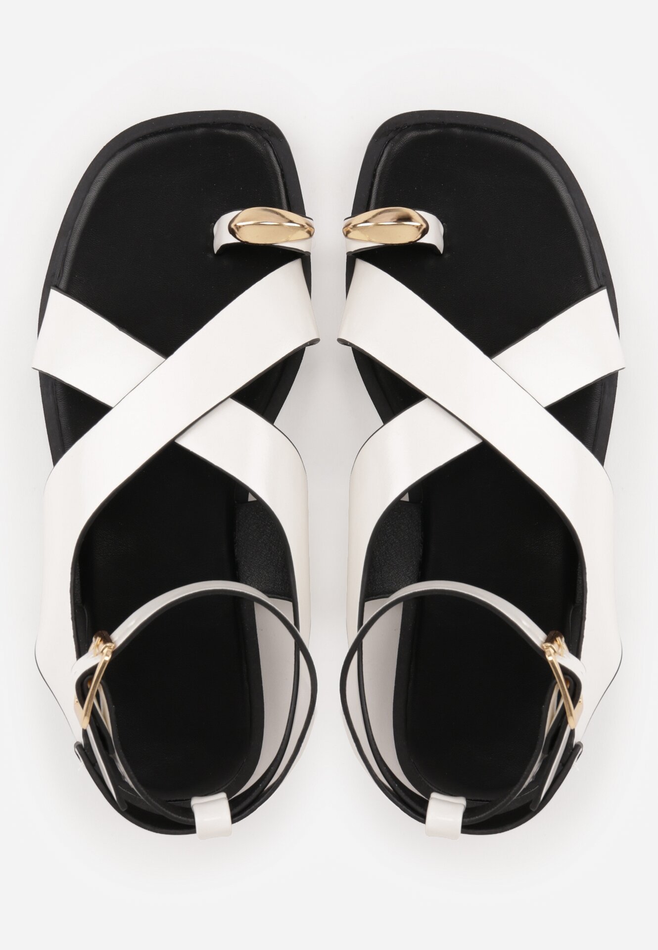 Białe Sandały Typu Japonki z Metaliczną Ozdobą Meledra