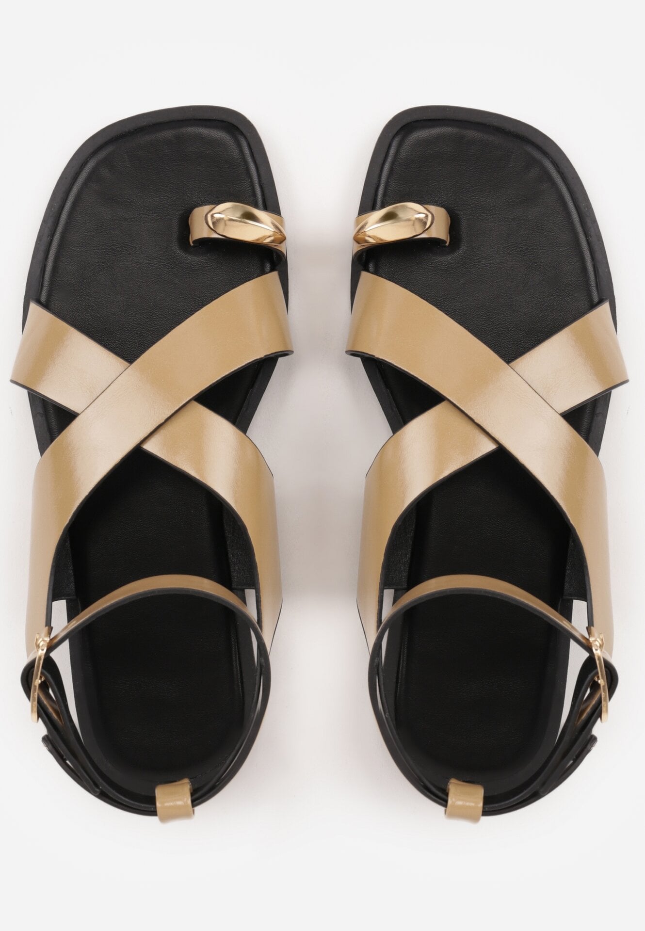 Ciemnobeżowe Sandały Typu Japonki z Metaliczną Ozdobą Meledra